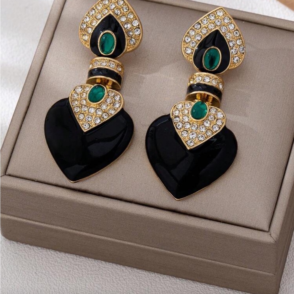 Veloura Black & Gold Rhinestone Heart Earrings - Picture 2 of 3